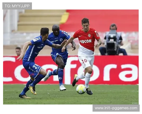 昂热新星埃科米耶闪耀法甲，多队竞逐冬窗动向