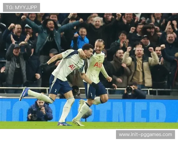 热刺2-2战平曼城，索兰克双响救主